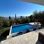 Barbati Villa فيلة برباتي